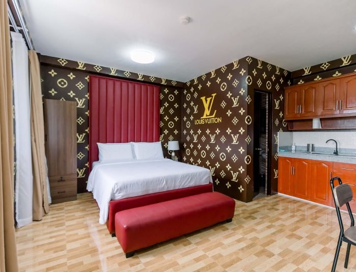 louis Vuitton Room